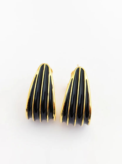 Ribbed Hoop Earrings